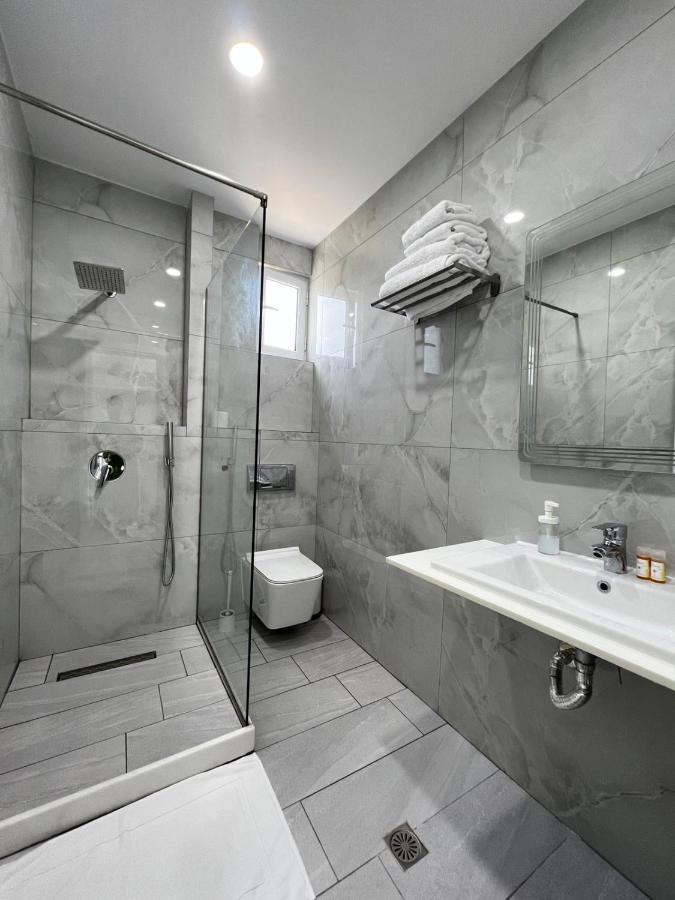 Stolis Hotel *